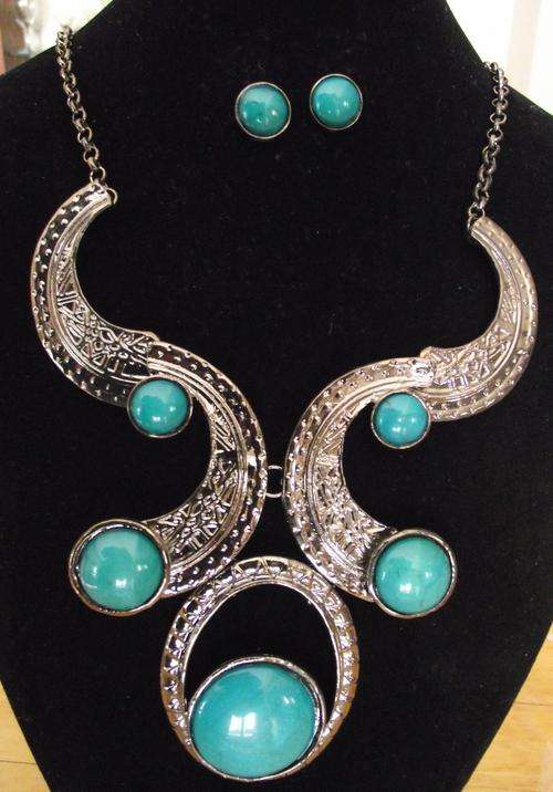 AMAZING TURQUOISE SWIRL NECKLACE & EARRINGS SET