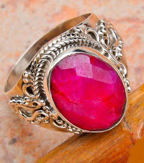 GORGEOUS ROYAL RUBY SOLID .925 STERLING SILVER RING SIZE 6.5