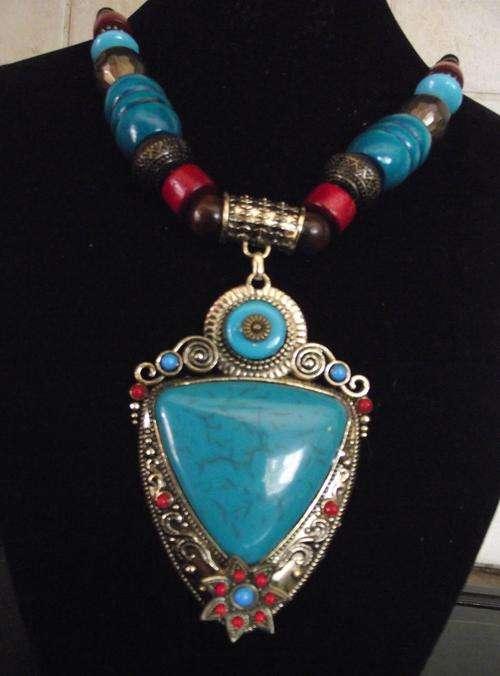 Bohemian Retro Copper Wood Turquoise  Chunky Resin Pendant  Necklace