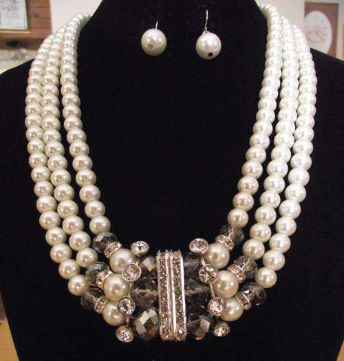 Pearl and Crystal Necklace & Earrings Set
