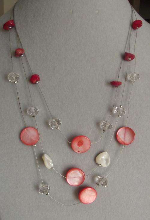 **ONLY 1 AVAILABLE***  BEAUTIFUL 3 STRANDS  FLOATING SHELLS & CRYSTAL BEADS NECKLACE