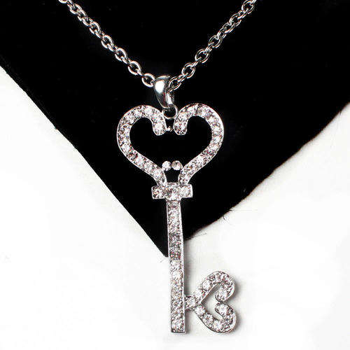 Lovely Silver Tone Rhinestone Key Pendant Necklace
