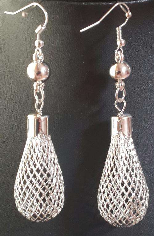SILVER TONE MESH TEARDROP DANGLE EARRINGS