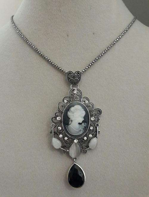 Black Cameo Rhinestones &  Opal  Pendant Necklace