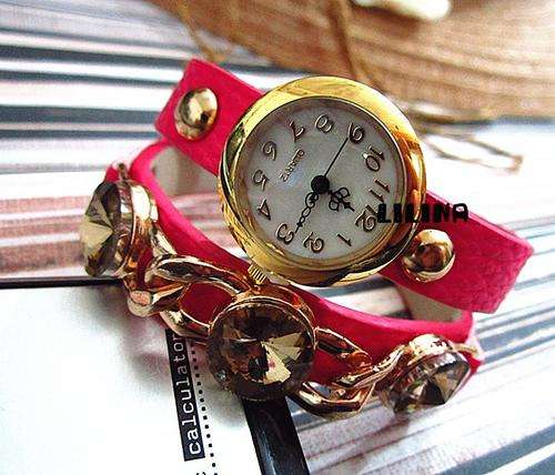 Retro golden punk style PINK belt watch Women fashion watch