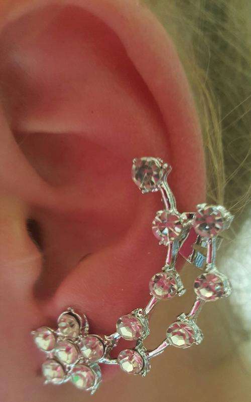 Silver CLEAR WHITE Rhinestones Cartilage Earrings Wrap Clip Left Ear Cuff Piercing    (1 earring)