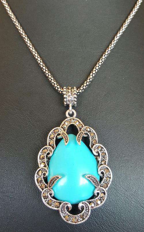 Retro Turquoise Marcuisite & Resin Gemstone Pendant Necklace