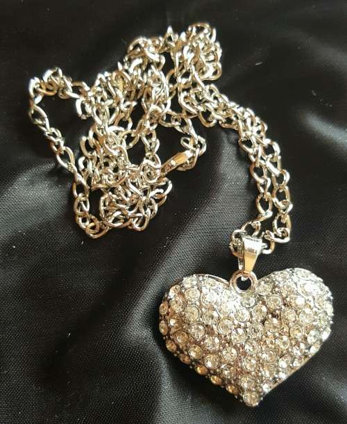 Lovely Silver Rhinestones Puffed Heart Pendant Necklace