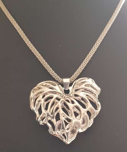 925 Sterling Silver Filled Large Heart Bib Statement Chain Pendant Necklace