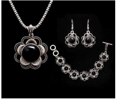 Black Antique Silver Plated SunFlower Pendant Necklace Bracelet & Earring Set