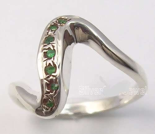 925 Solid Silver Collectible EMERALD Multistone RETRO STYLE Cast Ring Size 6.5