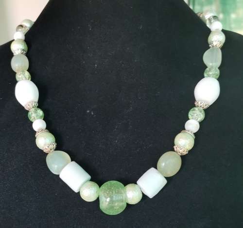 Gorgeous Green Glass Bead Necklace