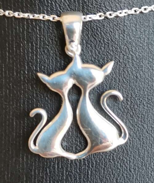 Gorgeous Love Cats  SOLID 925 Sterling Silver Pendant