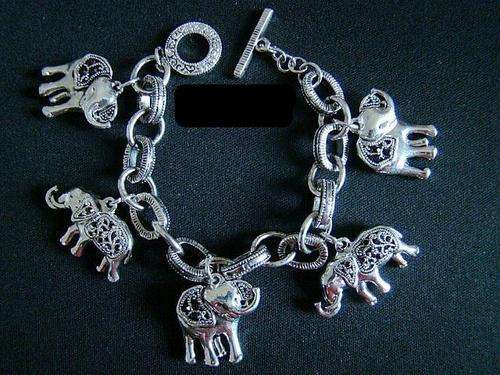 CLASSIC CHUNKY TIBETAN SILVER 5 ELEPHANTS BRACELET