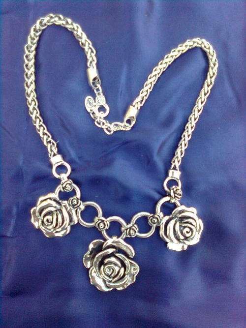 Stunning Chunky Tibetan Silver 3  Roses  Necklace