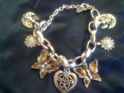 GEORGEOUS  TIBET SILVER ORANGE    BUTTERFLY CHARMS  BRACELET