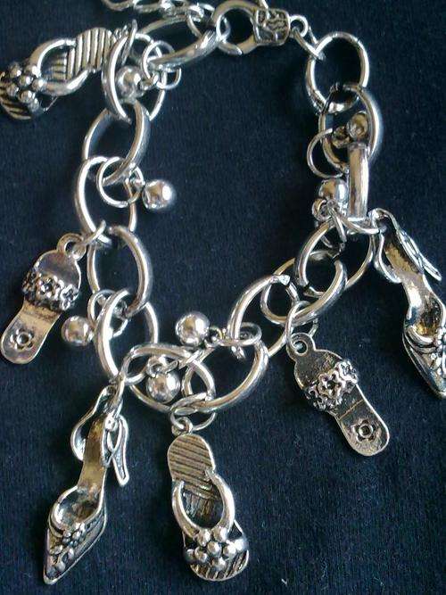 ***LAST ONE***GEORGEOUS  TIBET SILVER SHOE & SANDAL CHARMS  BRACELET