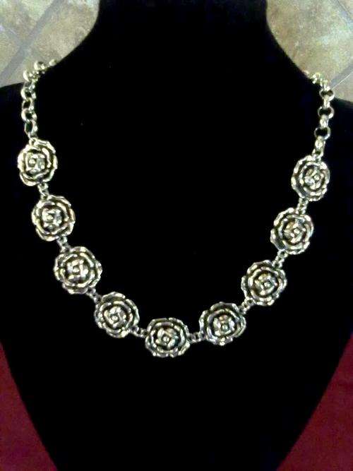 Stunning Tibetan Silver 9  Roses  Necklace