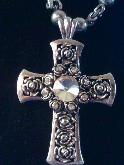 GEORGEOUS  TIBET SILVER CROSS WITH ROSES &  CZ CLIP ON PENDANT