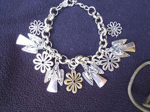 BEAUTIFUL  TIBET SILVER  ANGELS & FLOWERS    BRACELET