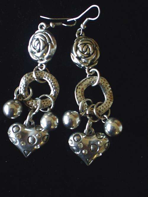Stunning   Tibet Silver Rose, Heart & Balls Dangle Earrings
