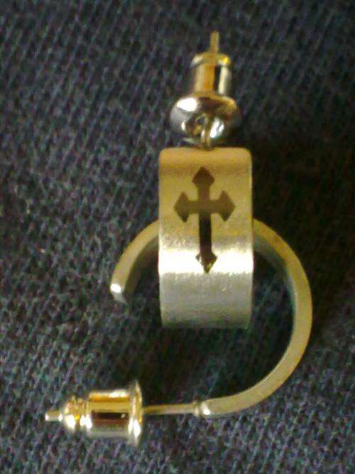 STAINLESS STEEL  MEN'S CELTIC CROSS HUGGIES EARRINGS