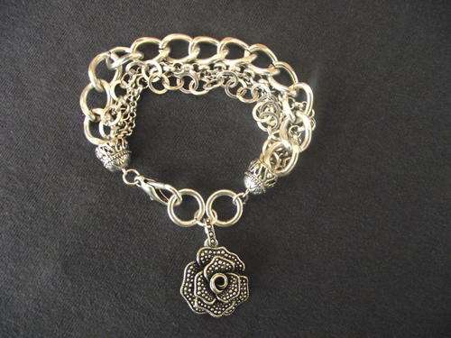 STUNNING!!! VINTORIO COLLECTION TIBET SILVER CHAINS & ROSE CHARM  BRACELET