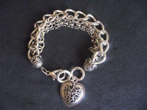 GORGEOUS TIBETAN SILVER VINTORIO COLLECTION HEART CHARM BRACELET