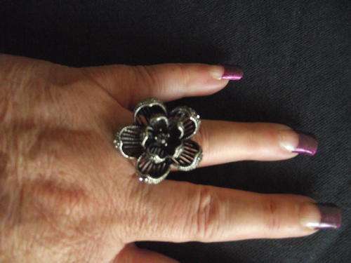 STUNNING TIBETAN SILVER FLOWER RING 2.8CM DIA