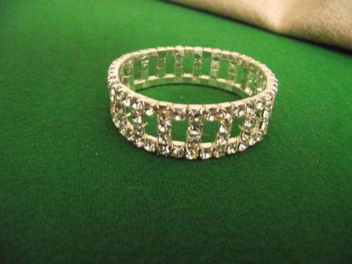 GORGEOUS SILVER & DIAMANTE BRACELET