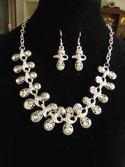 Stunning Silver  crystals Necklace