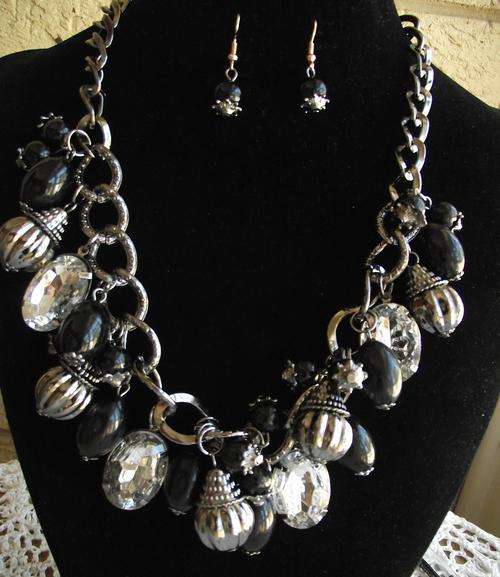Gorgeous tibet style black beads & crystals  Necklace & Earrings Set