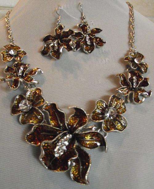 **FLOWER BOUQUET COLLECTION 2012** Brownish Amber Enameled Necklace & Earrings Set