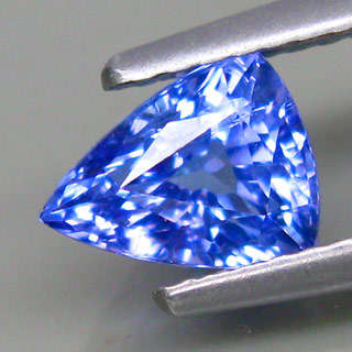 2.03ct.FLAWLESS! AAA TOP PURPLISH BLUE TANZANITE NR! **VALUE R20 900** Appraisal supplied free o