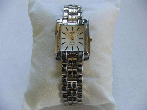 ***ELEGANT!!!***SILVER WATCH FROM THE OMAX COLLECTION!!!
