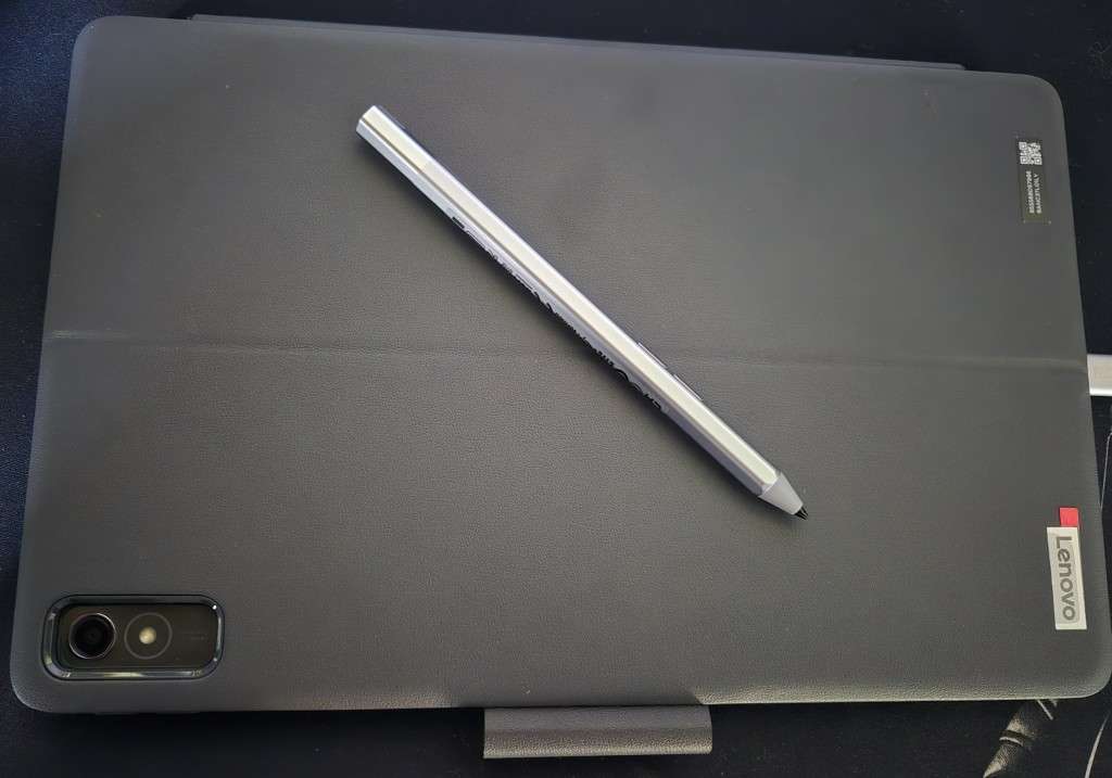 Lenovo Tab P11 (2nd Gen) -  2023 Tablet Keyboard & Precision Pen 2 Included