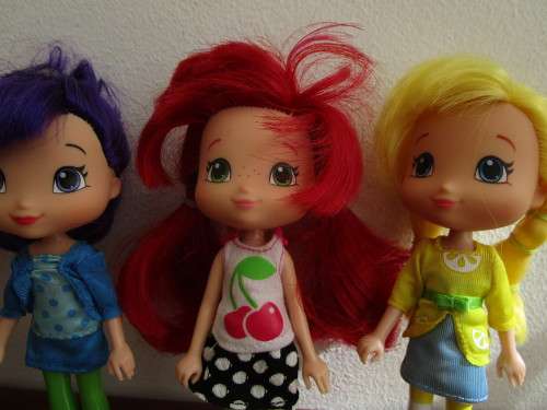 Strawberry Shortcake Dolls lot