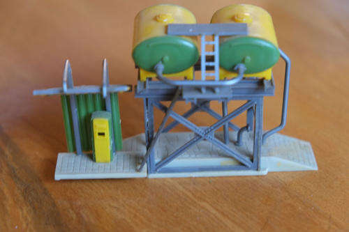 HO scale oil depot