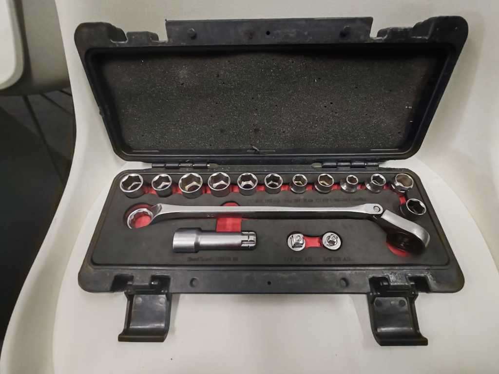 Mastercraft Go Thru Socket Set (16 Piece)