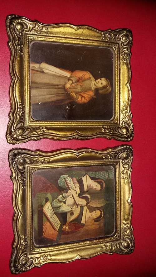 2 Plaster picture frames