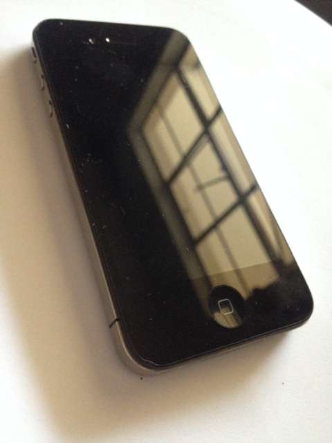 iPhone 4 16Gb