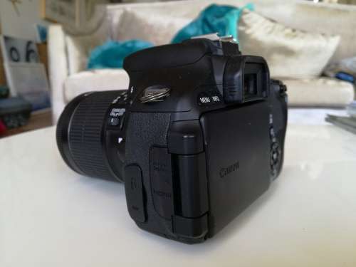 Canon 600D and 18-55 STM lens LOW STARTING BID!!!