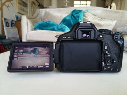 Canon 600D and 18-55 STM lens LOW STARTING BID!!!