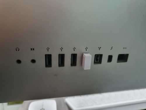 Imac 21.5inc 2011 on Auction Now!!