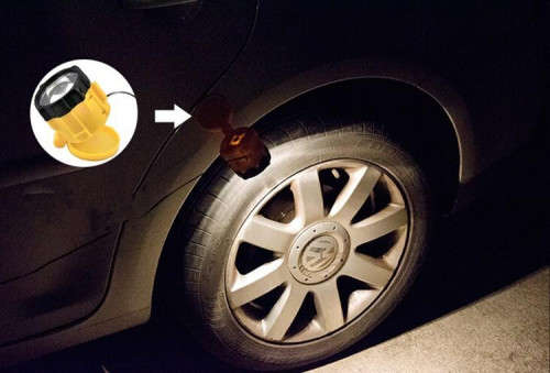 In Car 12v Mini Spotlight - Magnetic Base - Spotlight runs from 12v Socket