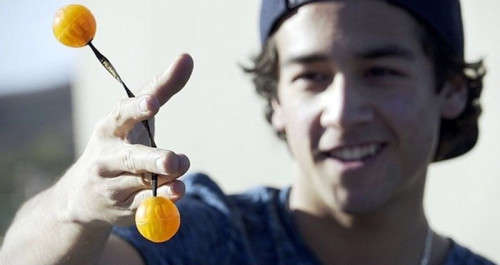 Thumb Chucks Bundle Control Roll Game Knuckles Finger Ball Anti Stress Toy Hot