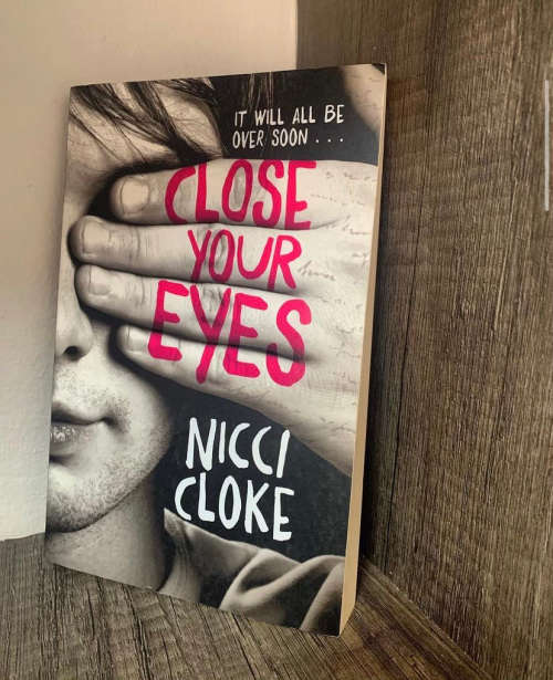 book collectable set of 9 of your favourite reads