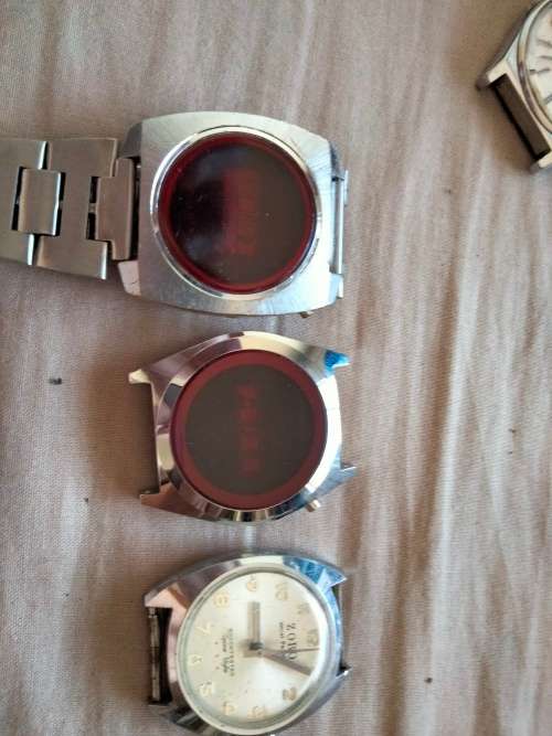Lot of watches not working