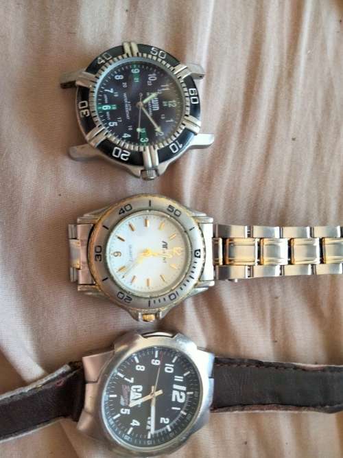 Lot of watches not working