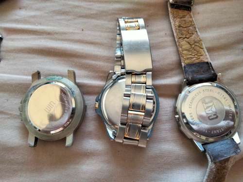 Lot of watches not working